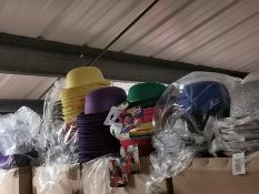 400+ Estimated costume top hats in various designs and colours