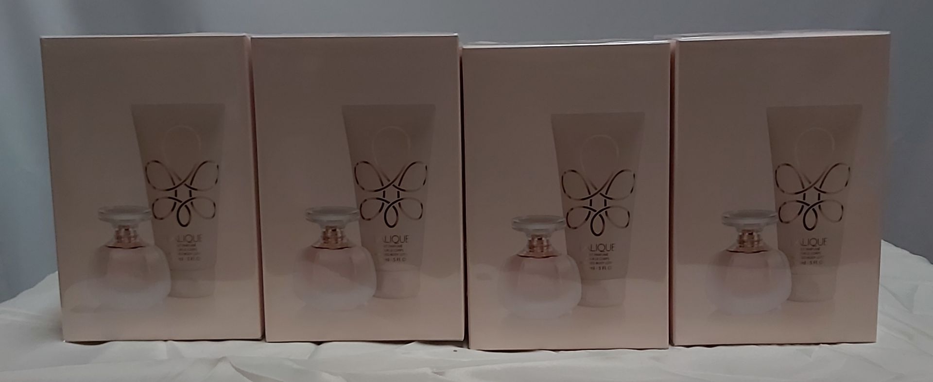4 x Lalique Womens Reve D'Infini. 50ml EDP & 150ml Body Lotion. Condition New & Sealed. (RRP £288) - Image 2 of 2