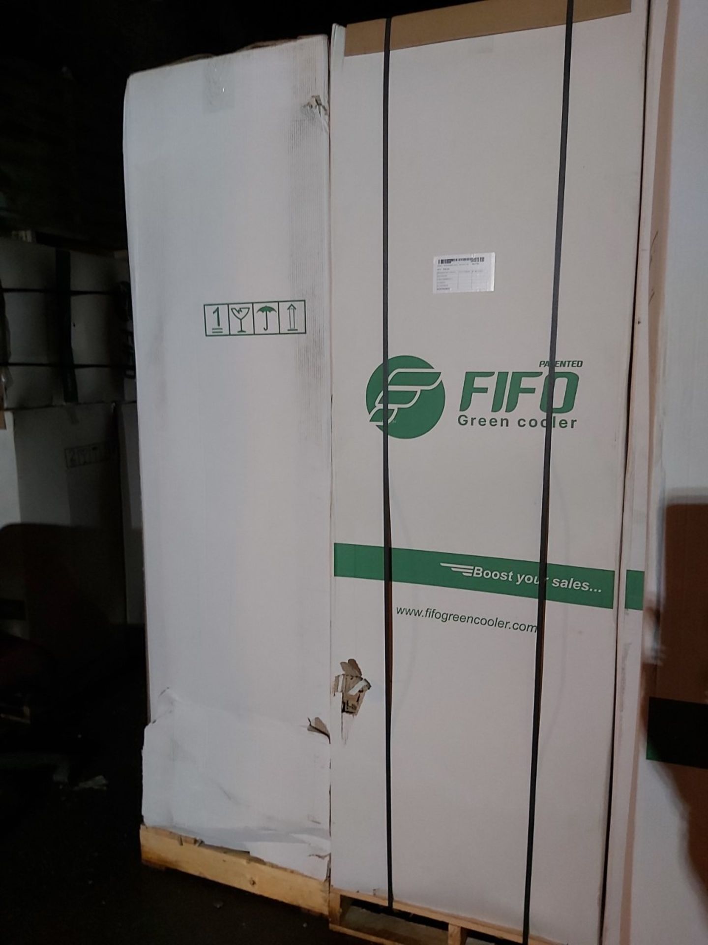 New Fifo XL Cooler Fridge. Dimensions (mm) 587 x 523 x 1962. Weight 102kg. All sealed and - Image 4 of 4