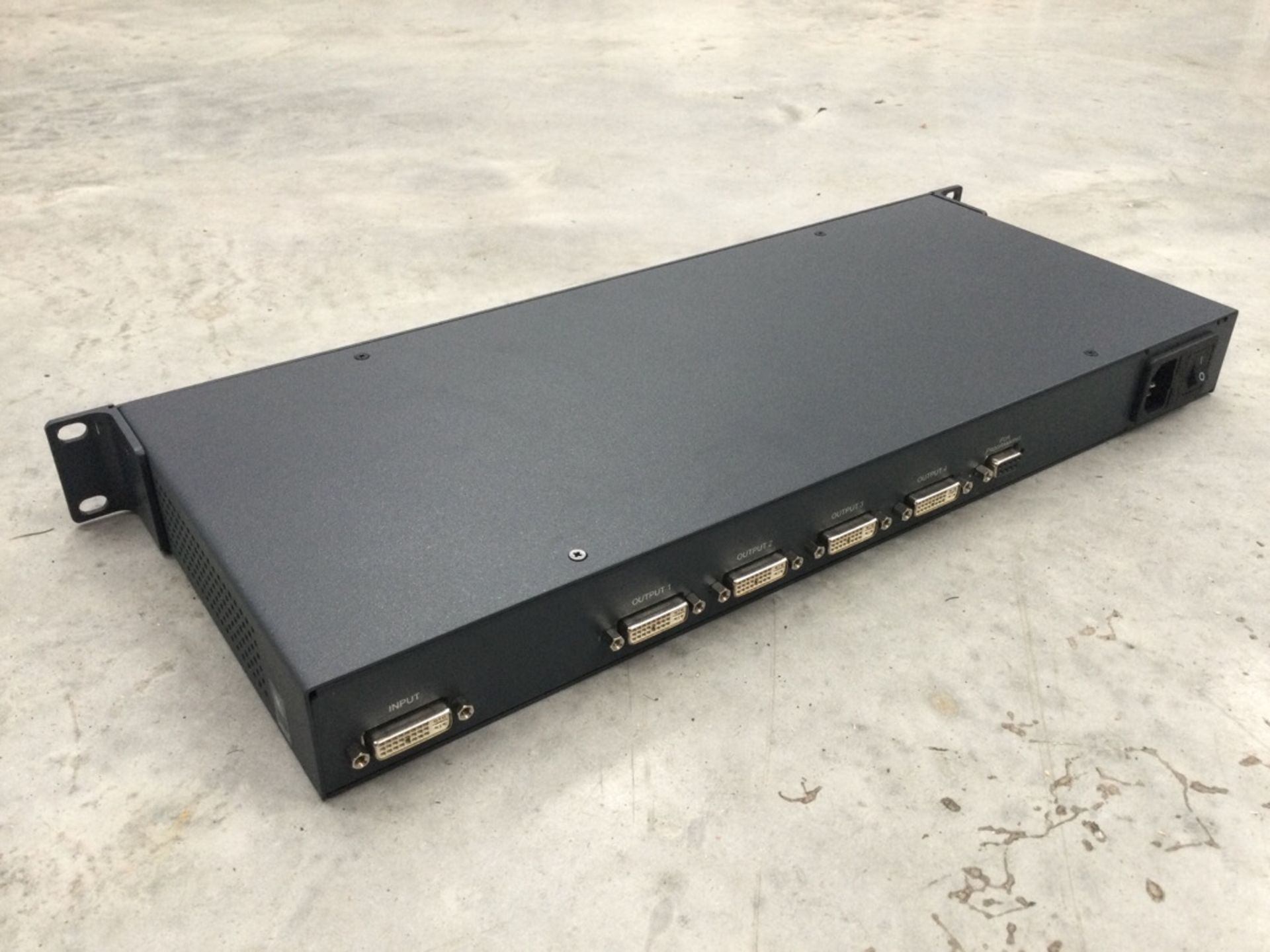 Kramer VM-4HDCP 1:4 DVI DA - Image 2 of 3