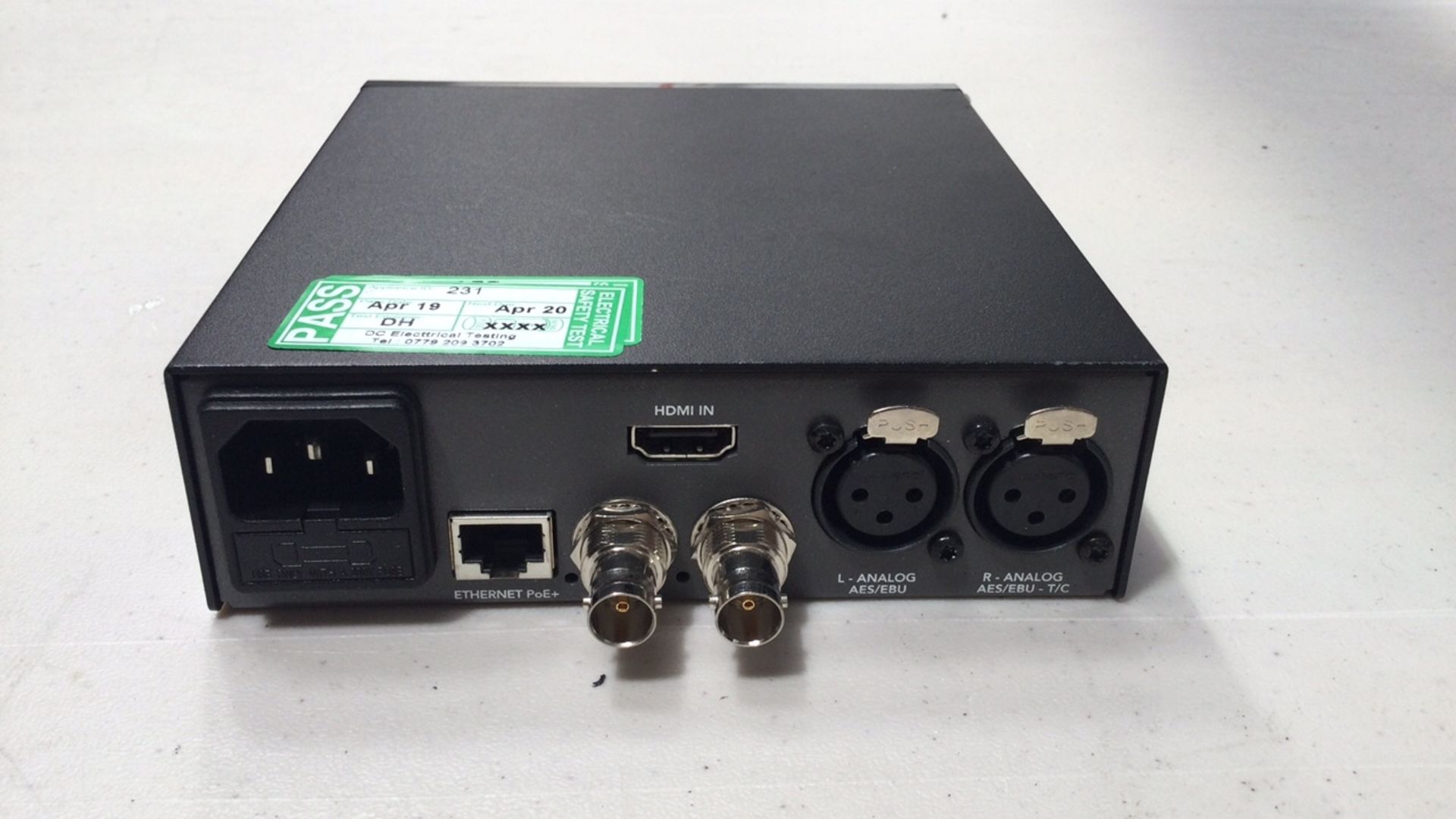 Blackmagicdesign Teranex Mini HDMI to SDI 12G - including Smart Panel - Image 2 of 3