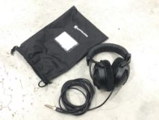 Beyerdynamic DT770 PRO Headphones with carry bag