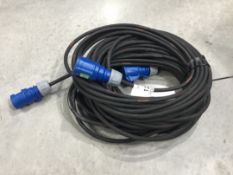 2x 20m 16a Cables