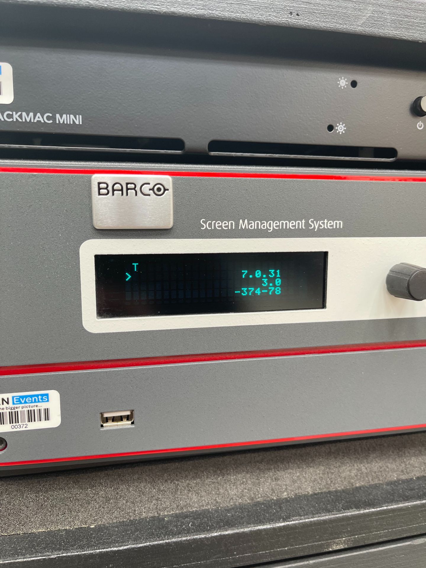 Barco S3 Screen Management System, complete with Mac Mini, Tripp-Lite UPS, Keyboard, Mouse, flight - Image 9 of 15