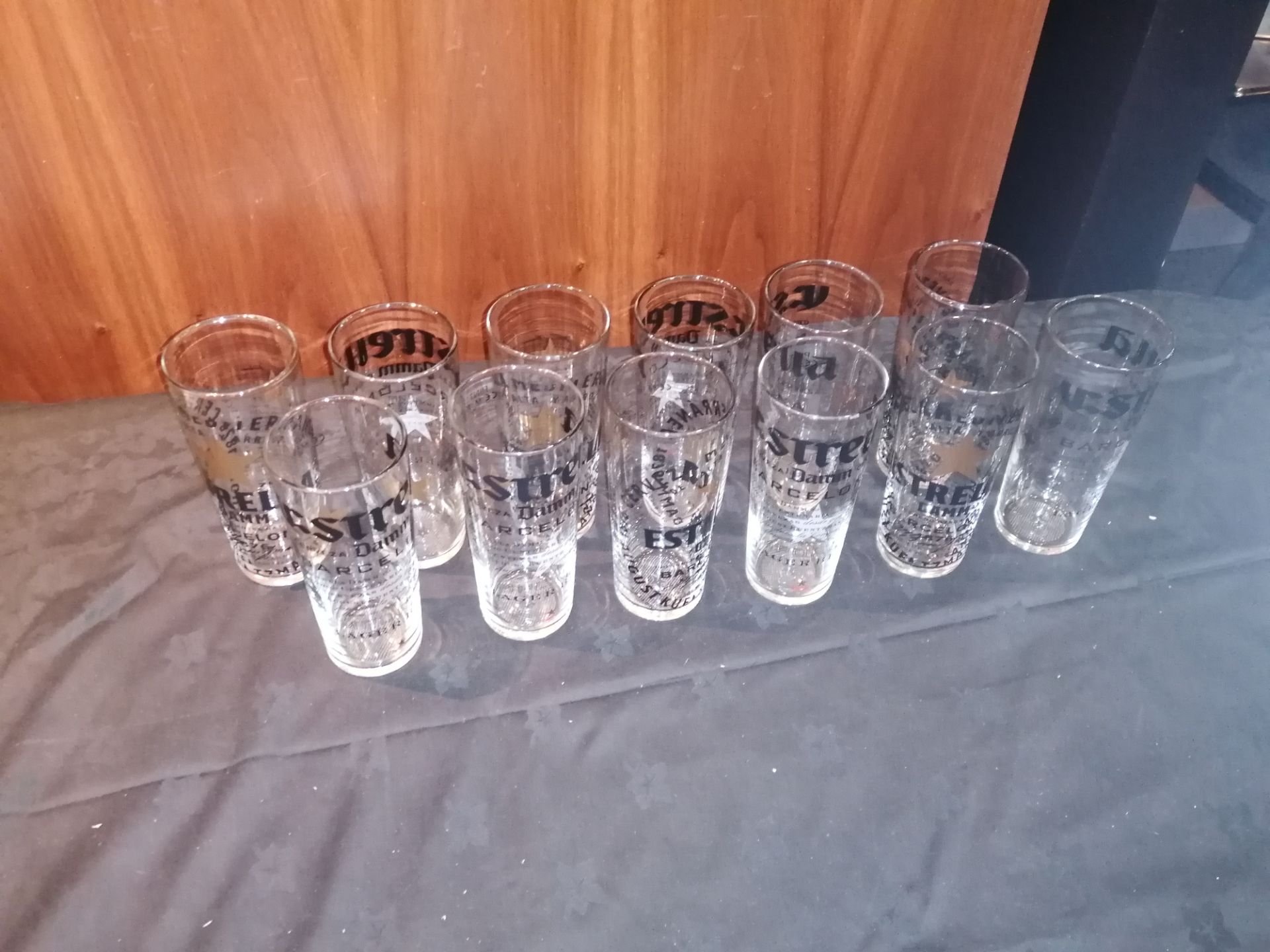 12 x Genuine Estrella pint glasses