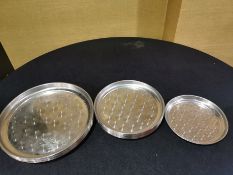 17 X Stainless steel serving trays 1 x 26.5cm / 9