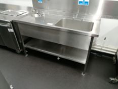 Stainless steel preperation table with shelf & 2 s