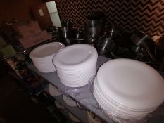 38 x Villeroy & Boch 28cm plates