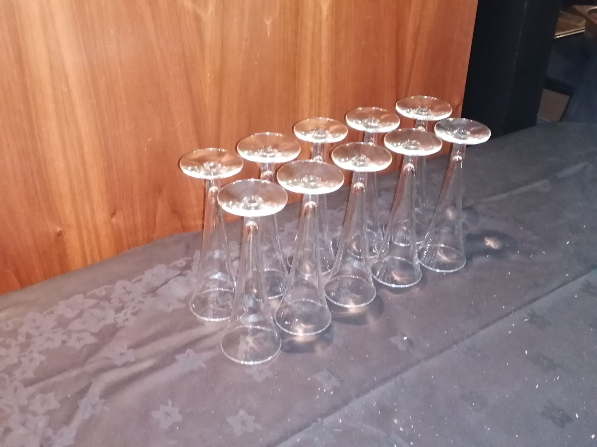 10 x 6oz Champagne flutes - Image 3 of 4