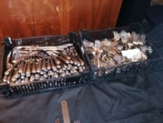 200 x Villeroy & boch knives and forks