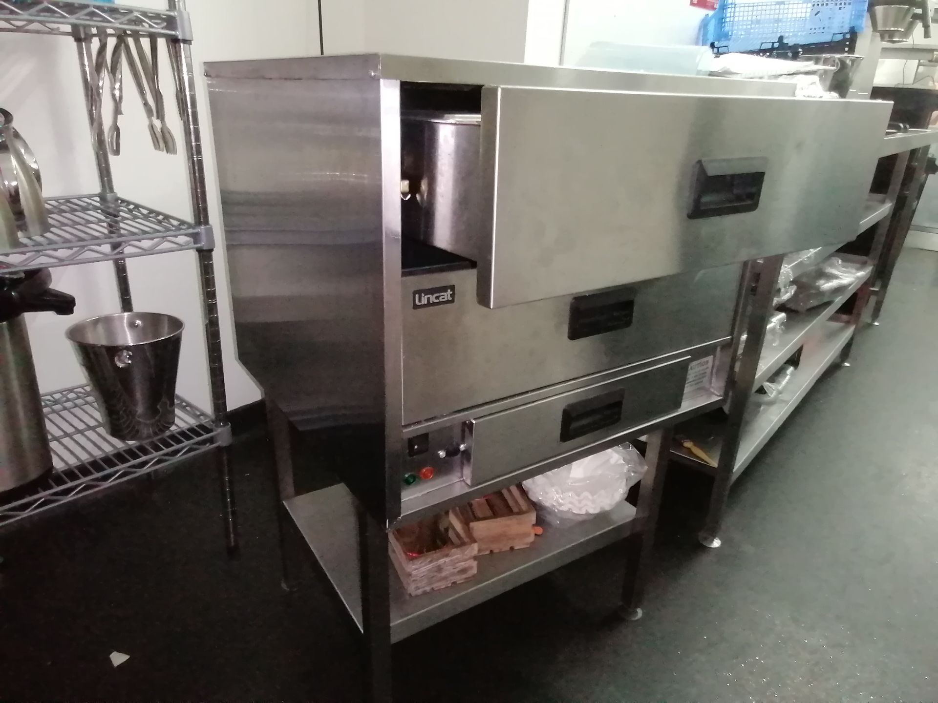 Lincat Model FWDG foodwarmer draws with stainless - Image 2 of 5