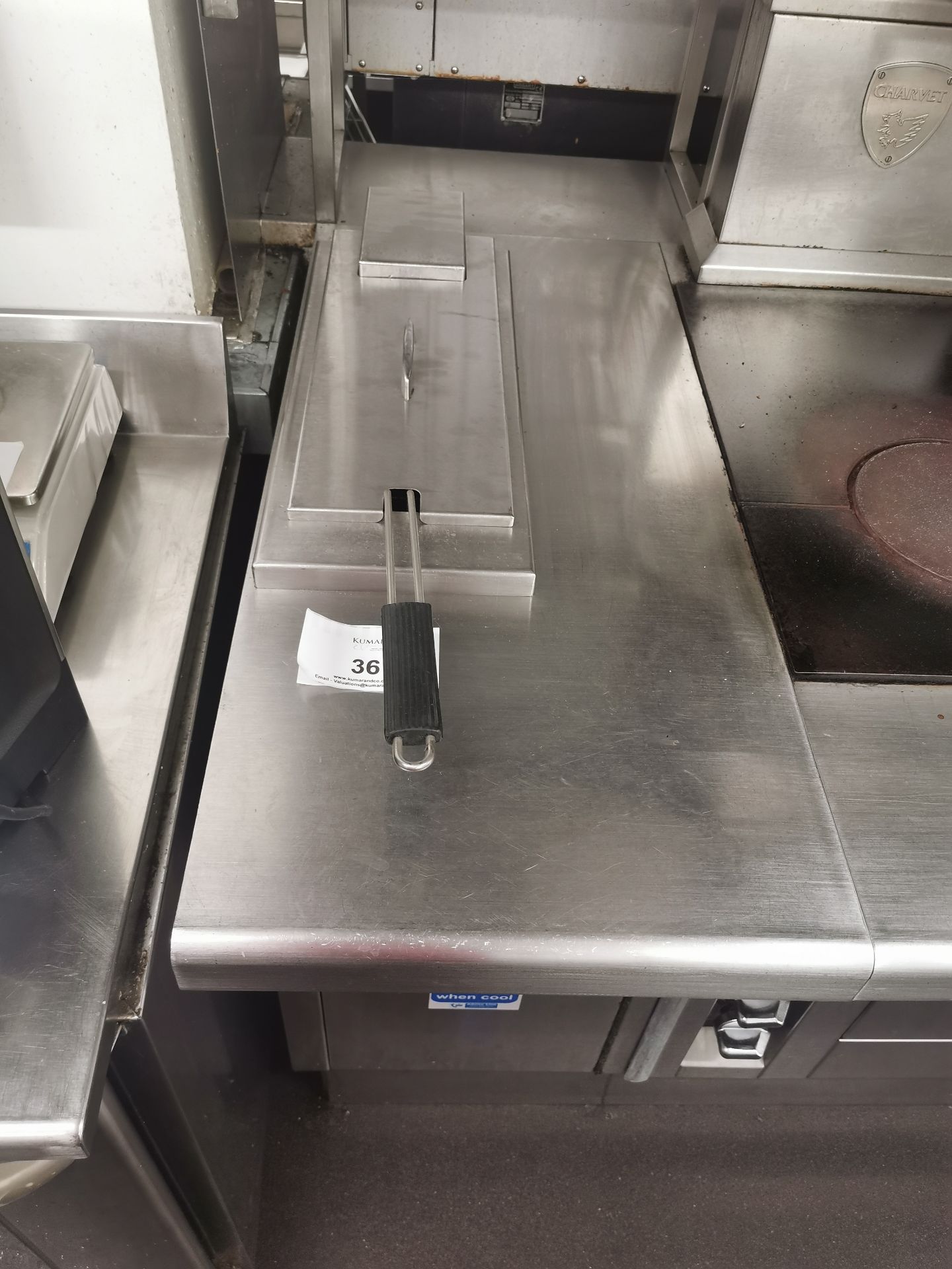 Charvet pro series single basket deep fat fryer .