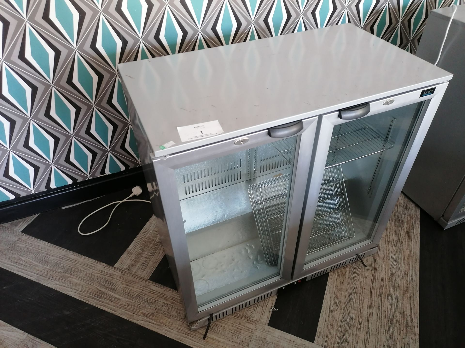 LEC Model BC9007LED Stainless steel bottle cooler ( One door requires attention ) Serial No - Image 3 of 3