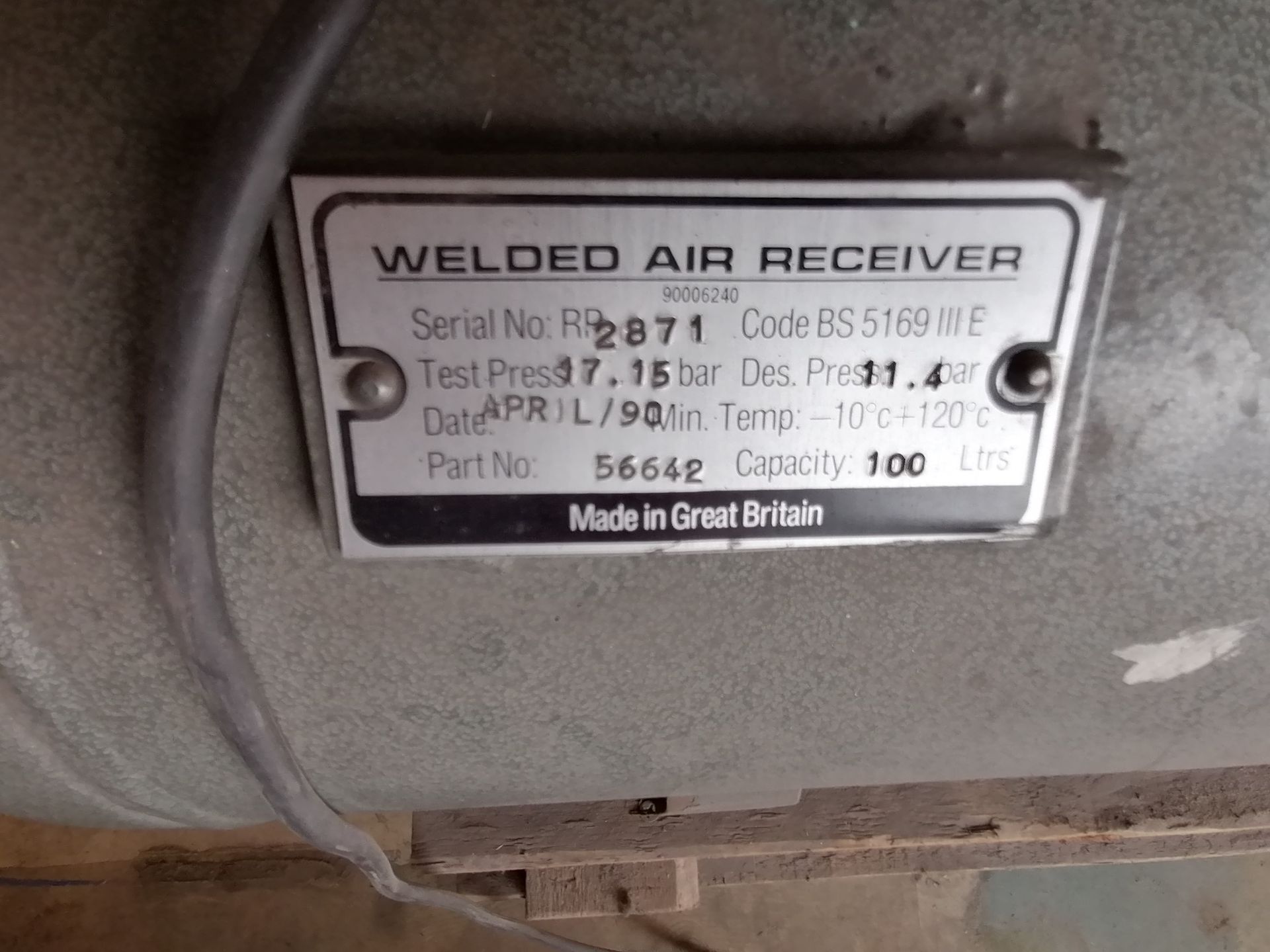 Hydrovane 15 compressor mounted on 100ltr reciever Serial No 2871 Design pressure 11.4 bar - Image 3 of 4