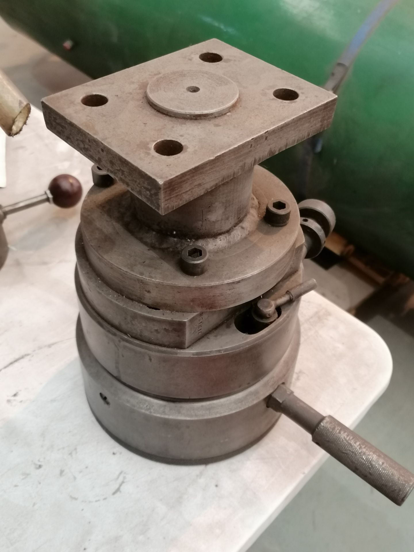 Coventry die head machine attachment