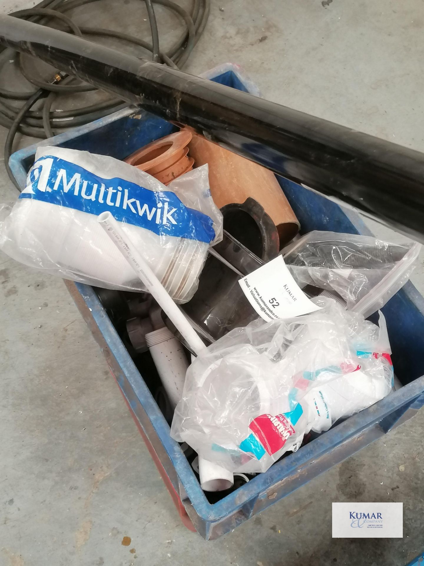 Mixed plumbing related consumables - Image 2 of 2