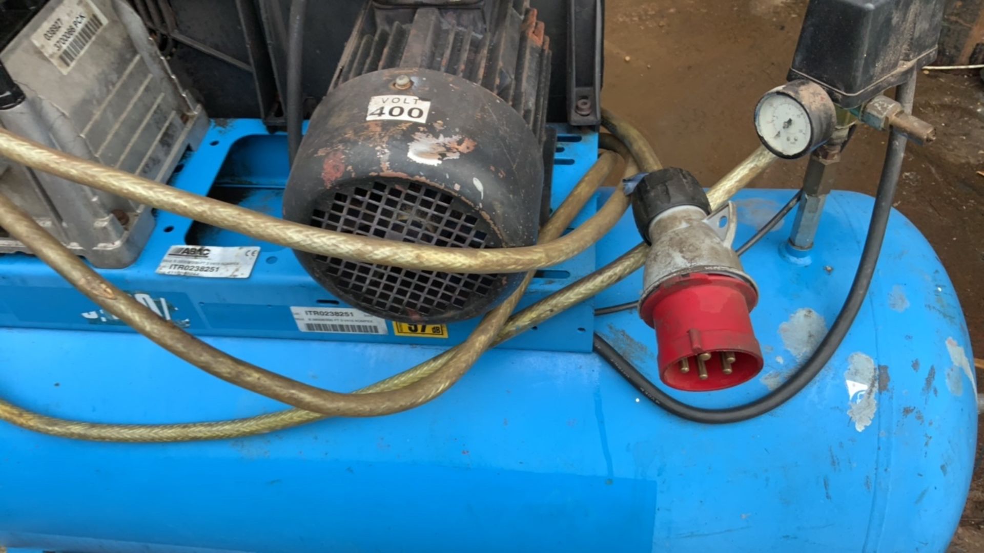 ABAC Model B3800B/200FT, Receiver Mounted Air Compressor, 415 volt, 3 Phase with Electrical plug - Image 12 of 16