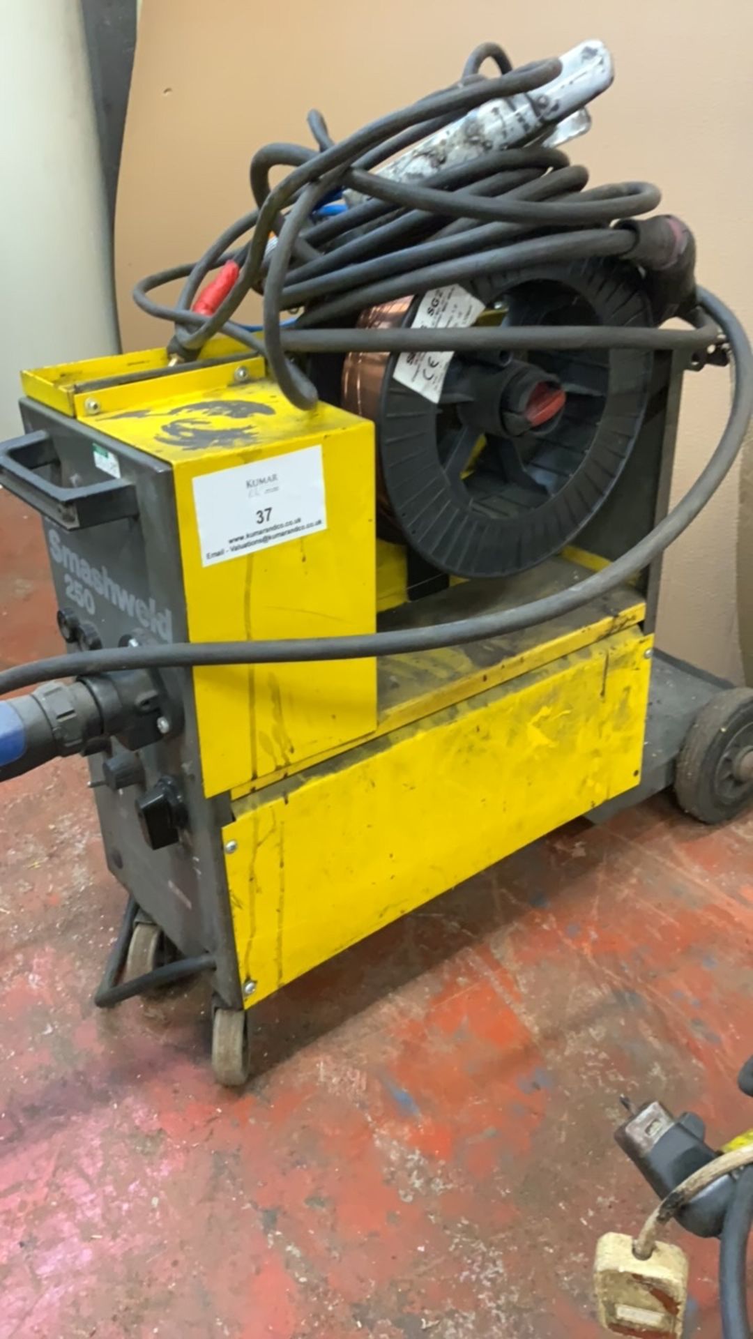 ESAB Smashweld 250, Welder, Serial No. 301-06333 with wire feed and part roll of wire - Image 10 of 14