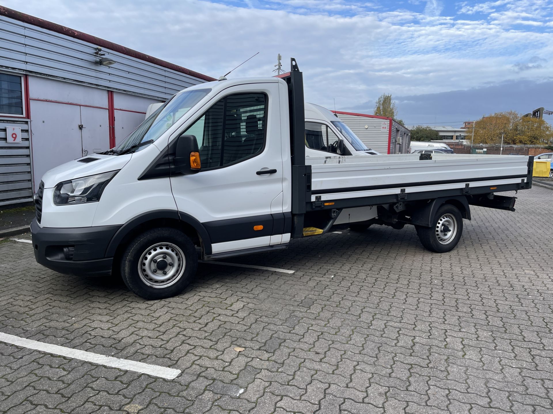 Ford Transit 350 L4, FWD, 1,995cc TDCi 130PS, 6 Speed Manual, Diesel, Dropside Truck - Image 44 of 47