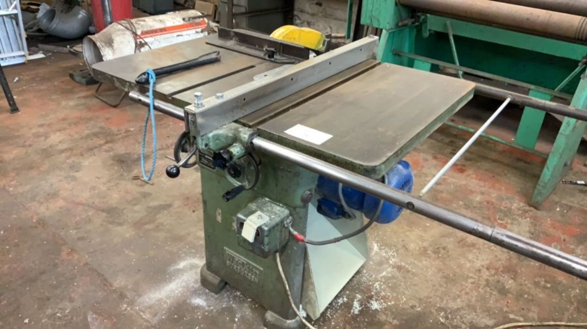 Wadkin Bursgreen Table Saw, Machine No. 2942, 3 phase electrics with 415 V Disconnection plug - Image 11 of 22