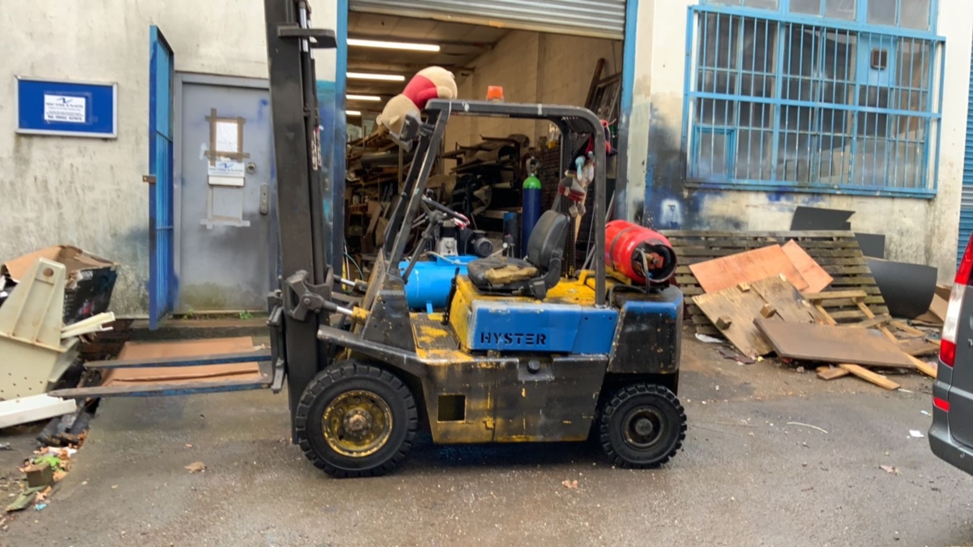 Hyster H2 LPG Fork Truck - Collection 4pm Tuesday 30 November Only - Image 16 of 26