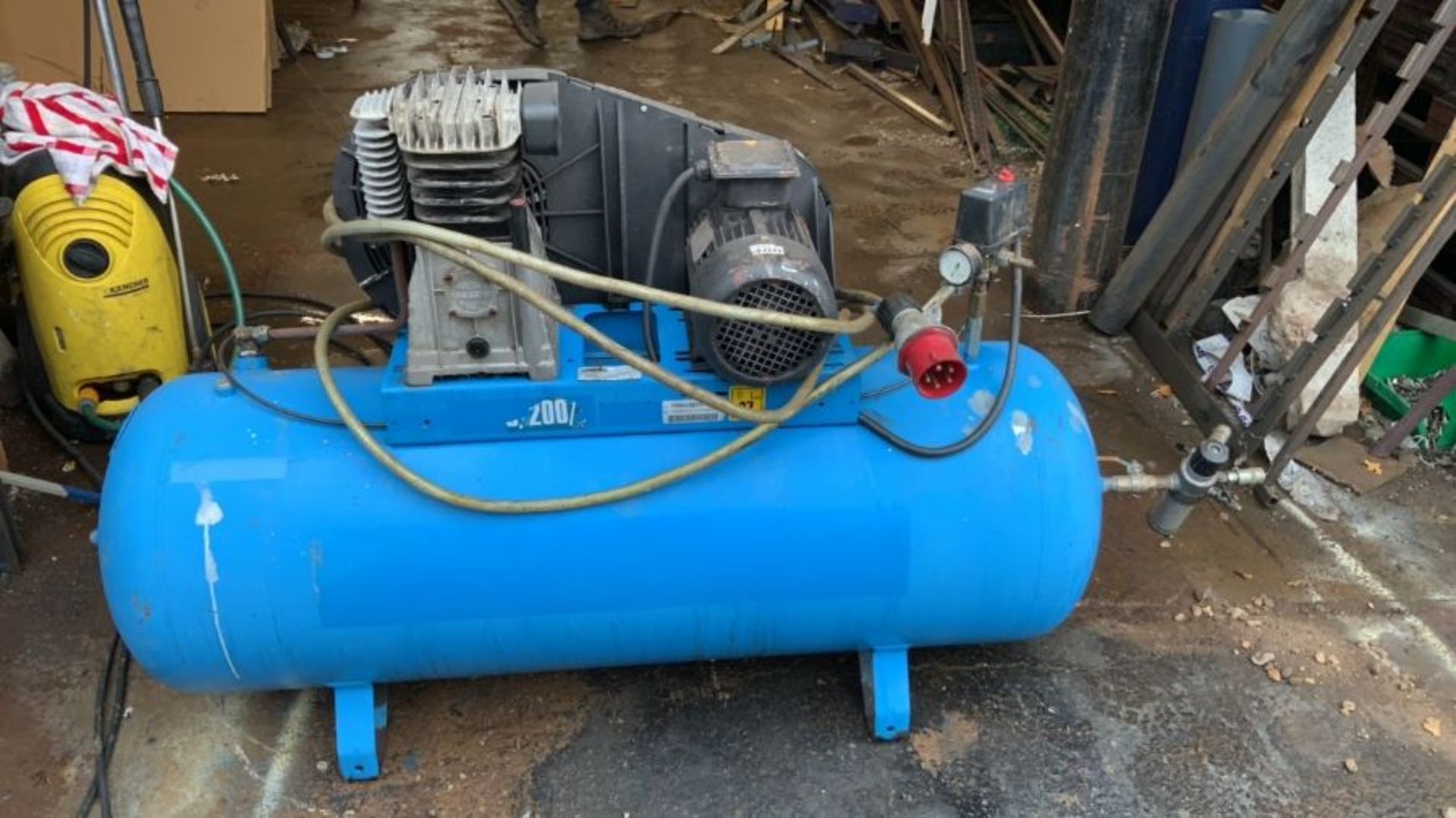 ABAC Model B3800B/200FT, Receiver Mounted Air Compressor, 415 volt, 3 Phase with Electrical plug