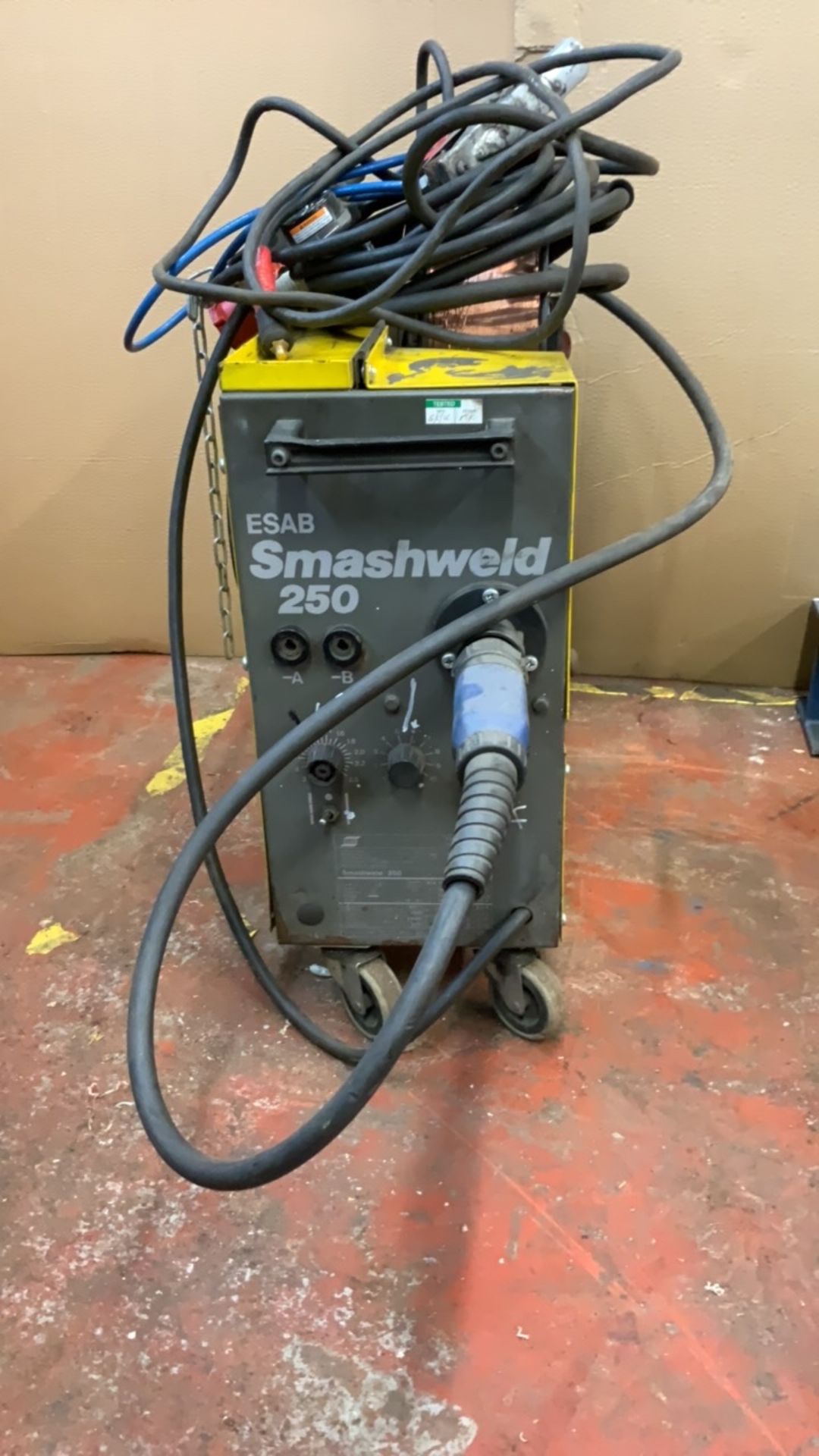 ESAB Smashweld 250, Welder, Serial No. 301-06333 with wire feed and part roll of wire - Image 8 of 14