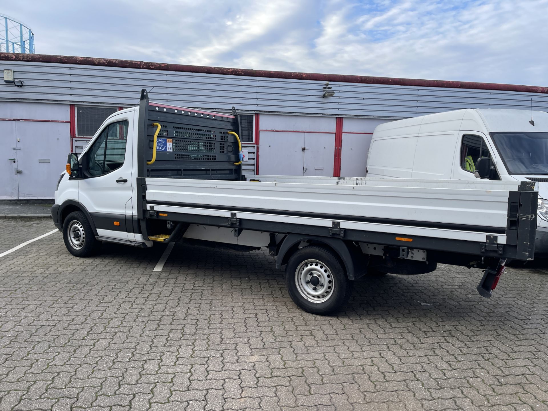 Ford Transit 350 L4, FWD, 1,995cc TDCi 130PS, 6 Speed Manual, Diesel, Dropside Truck - Image 45 of 47