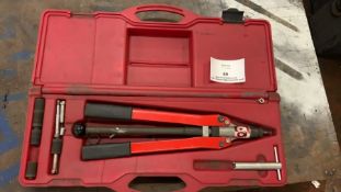 Heavy Duty Pop Rivet Gun with attachments and carry case