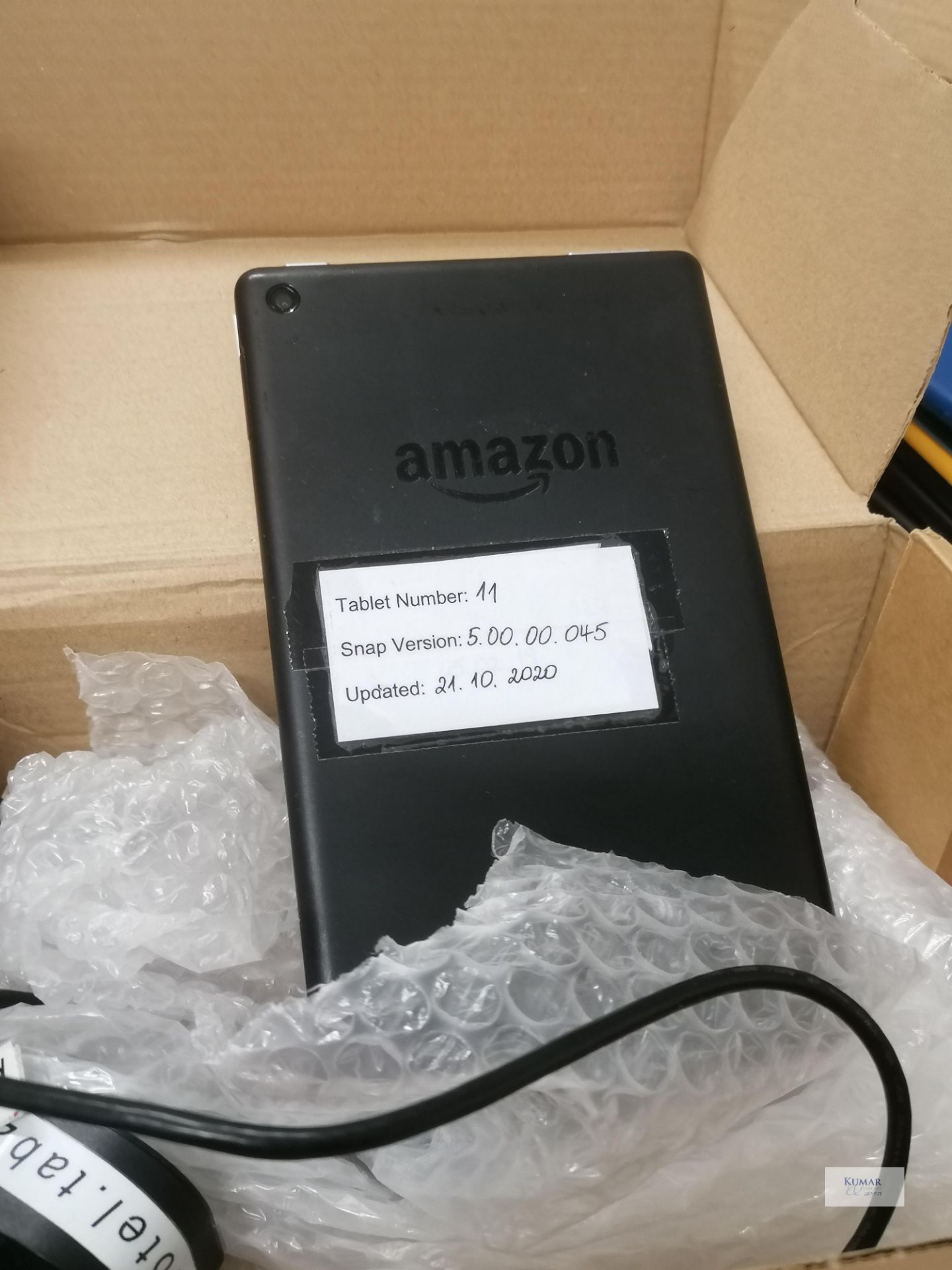 Amazon Fire 7.7" Touch screen Model No SRO43KL Updated 21 10 2020 Cable and charger - Image 2 of 3