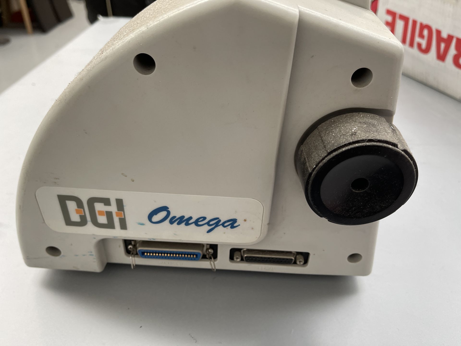 DGI Omega - OM-40 - Cutting Plotter - Image 3 of 4