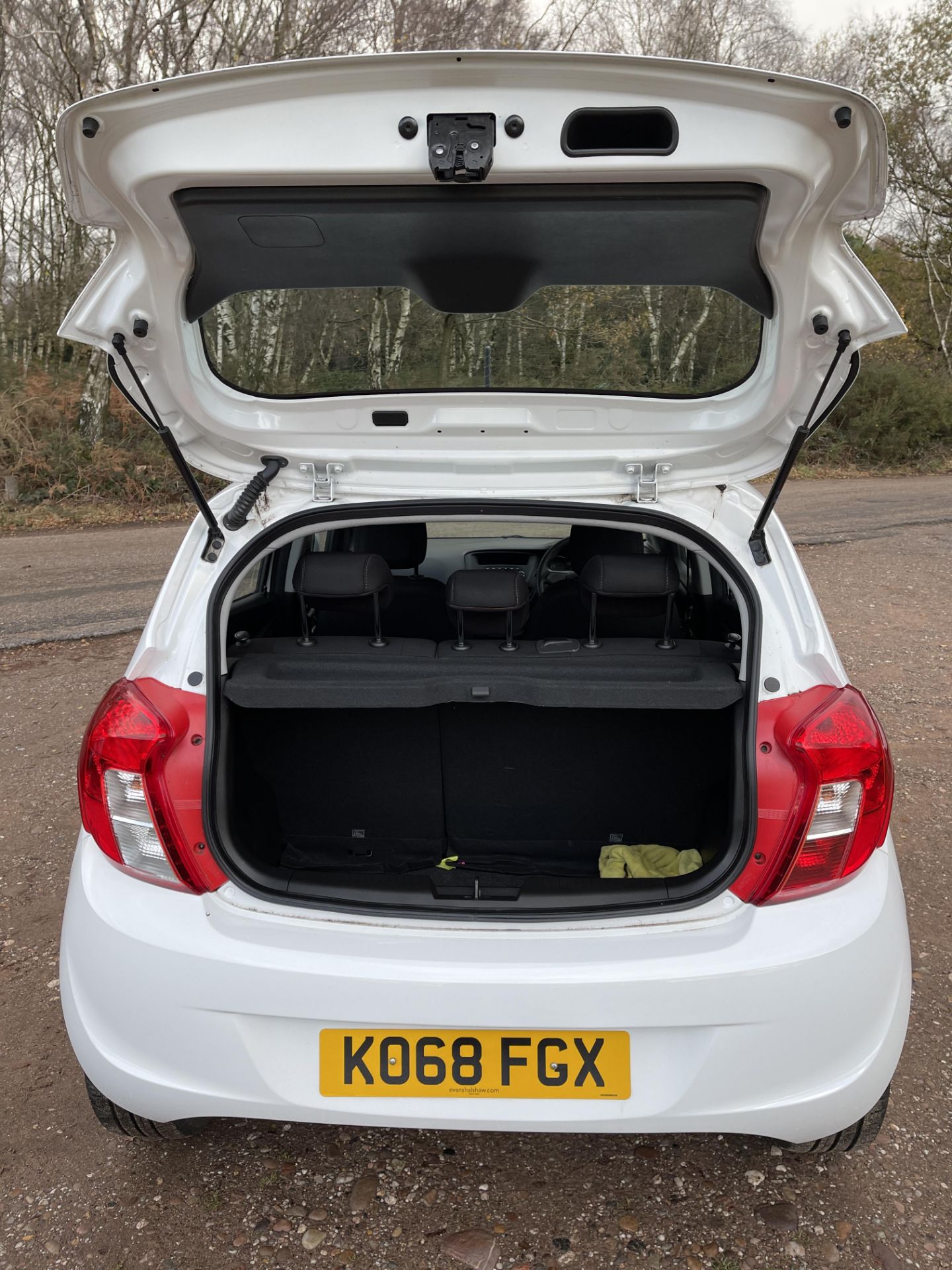 Vauxhall Viva SE, 999cc 5 Door Petrol Hatchback, Registration No. KO68 FGX - Image 36 of 45