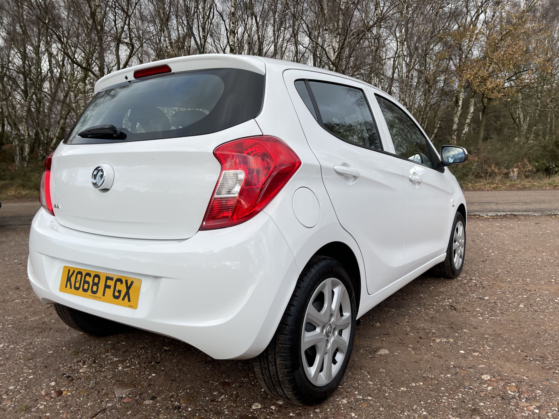 Vauxhall Viva SE, 999cc 5 Door Petrol Hatchback, Registration No. KO68 FGX - Image 8 of 45