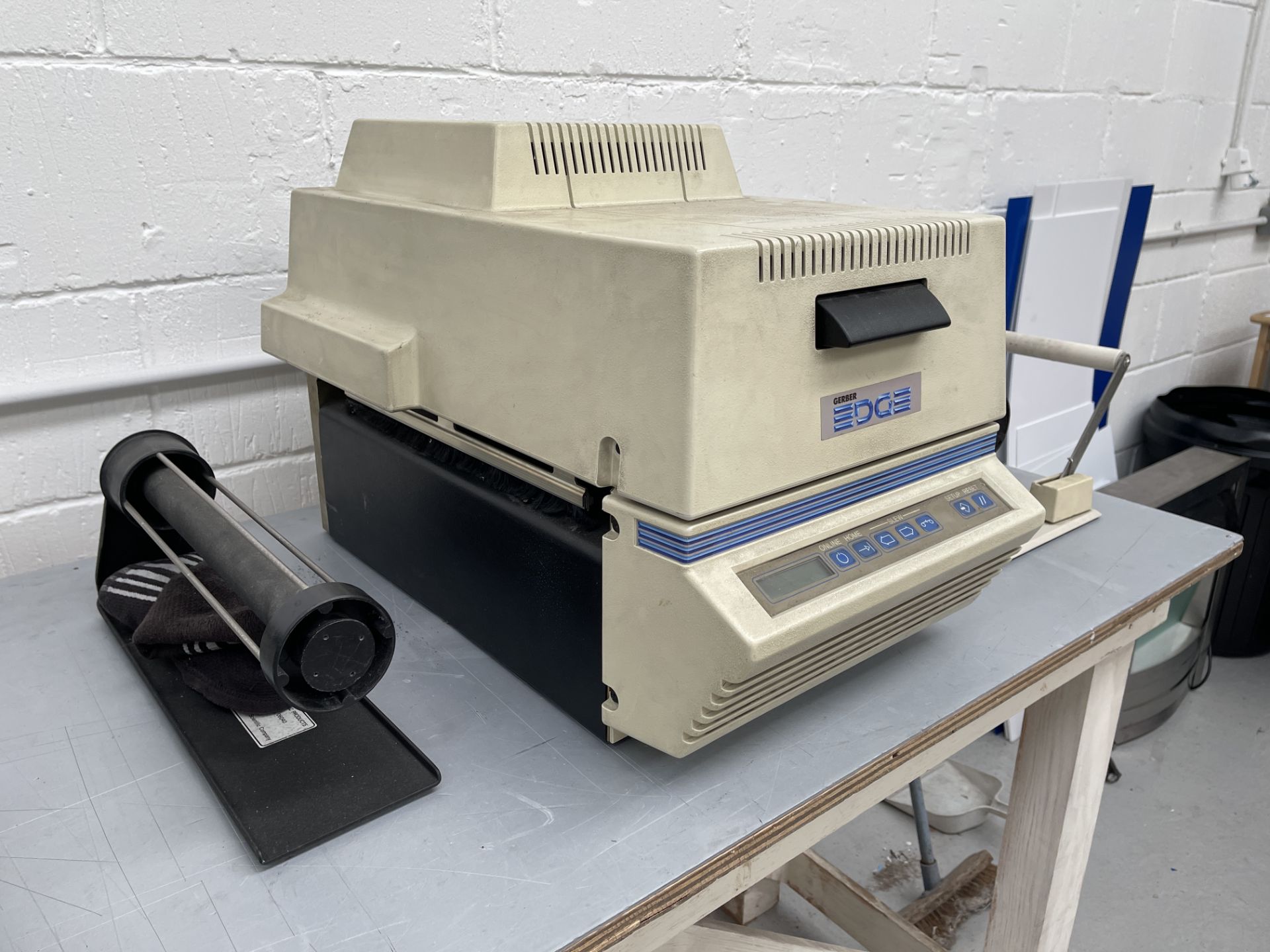 Gerber Edge Vinyl Printer - Image 4 of 6