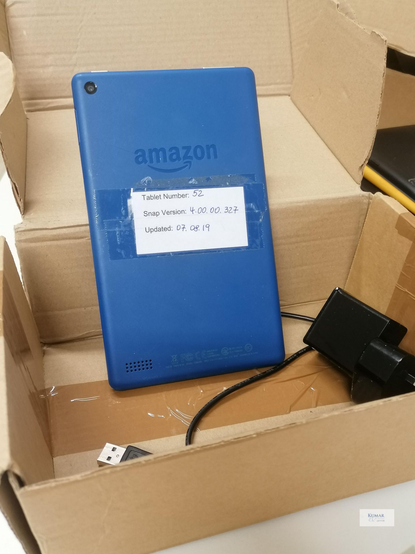 Amazon Fire 7.7" Touch screen Model No SRO43KL Updated 07 08 2019 Cable and charger - Image 2 of 3