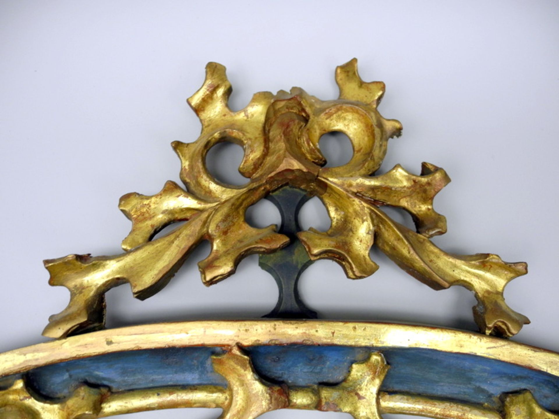 Barock-SupraporteHolz, in Form von stilisierten Akanthusblättern geschnitzt und durch - Image 2 of 4