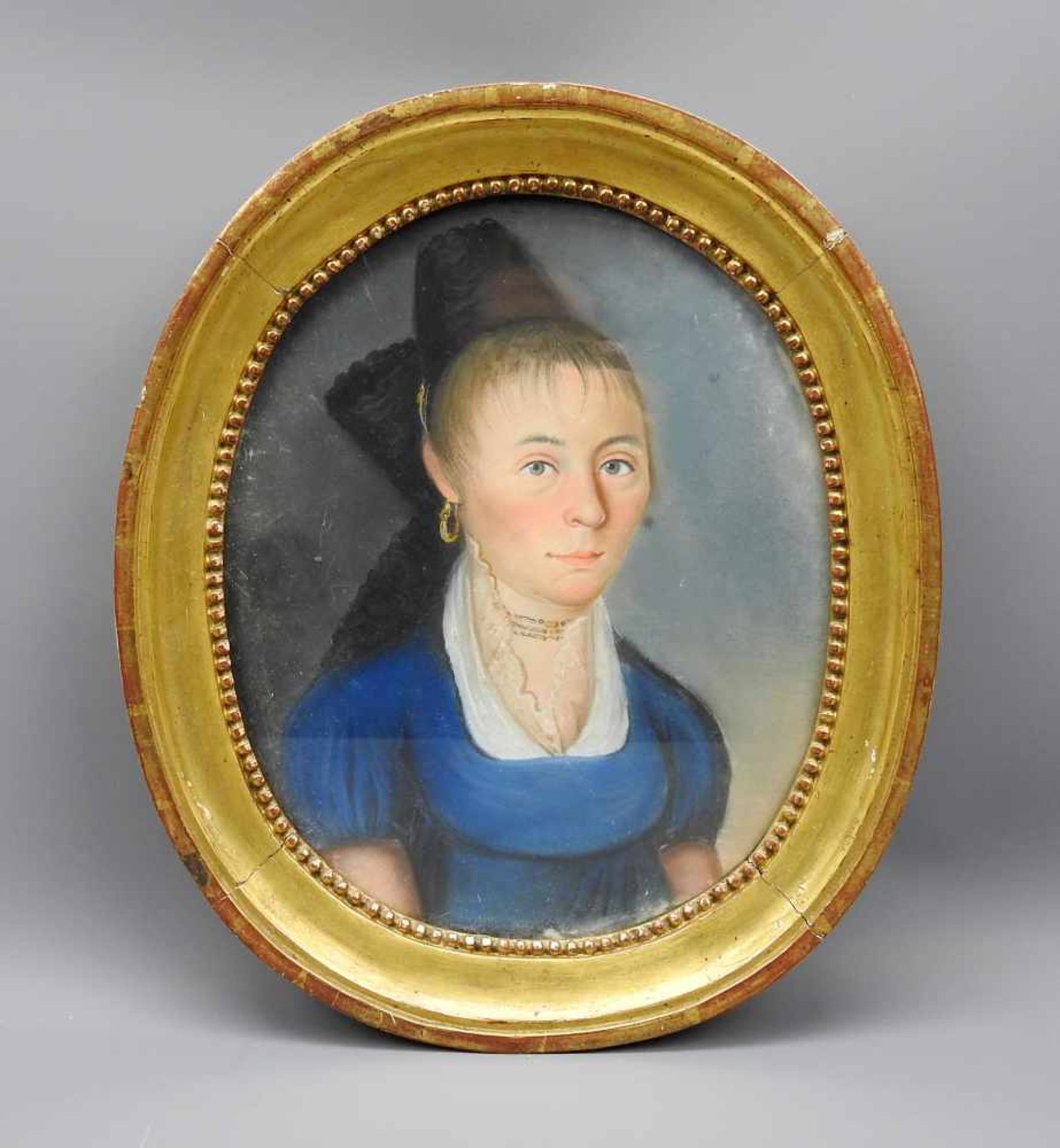 Damenporträt im OvalPastellkreide/Papier. Porträt einer Dame im blauen Kleid und sch
