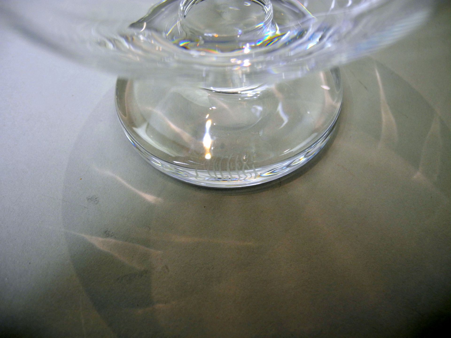 Cartier, 3 Cognac-SchwenkgläserDurchsichtiges Glas, inwendig leicht kanneliert, am Bo - Bild 2 aus 2