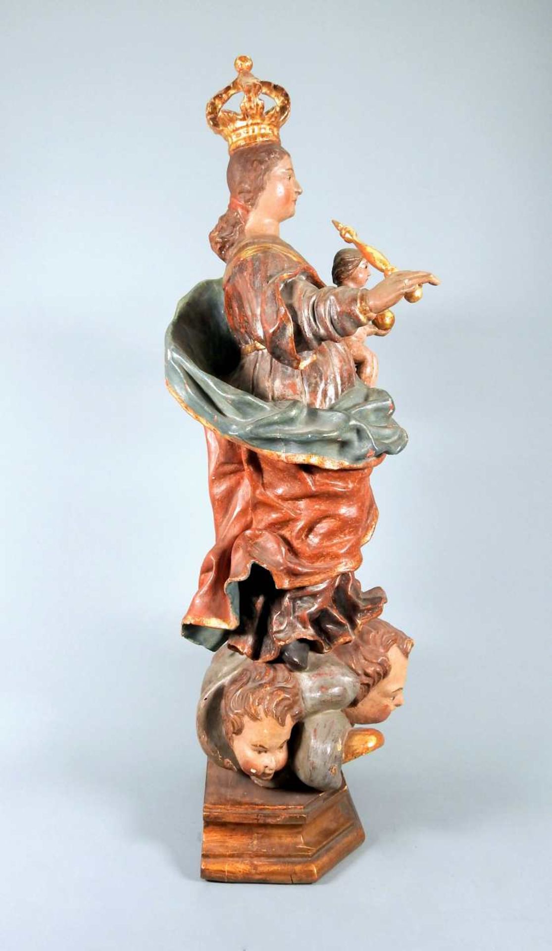 Madonna ImmaculataHolz, handgeschnitzt, polychrom und goldstaffiert. Auf einer 6-eckig - Bild 5 aus 8