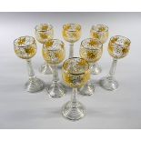 8 hochwertige RömergläserKlarglas, gold staffiert. 8 hochwertige Gläser auf schmale