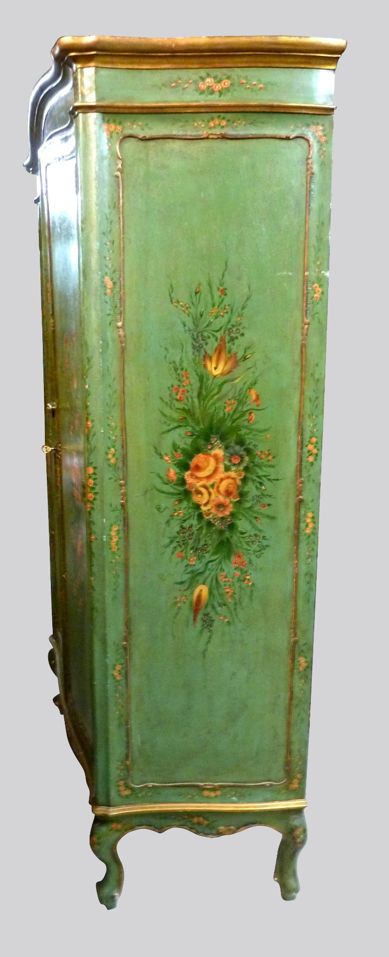 RundbogenschrankHolz, bemalt. Mit Blumenbouquets fein bemalter Rundbogenschrank. Guter - Bild 2 aus 4