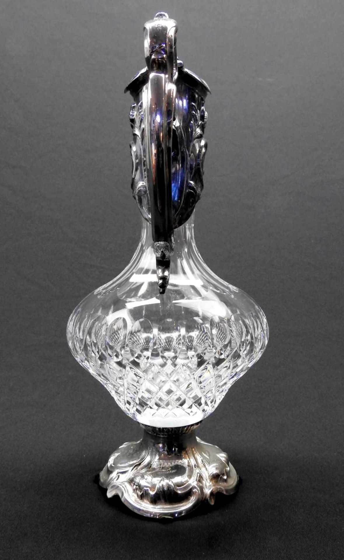 Schwere Glaskaraffe Glas, Metall plated. Bauchiger, farbloser Glaskorpus mit geometris - Image 6 of 11