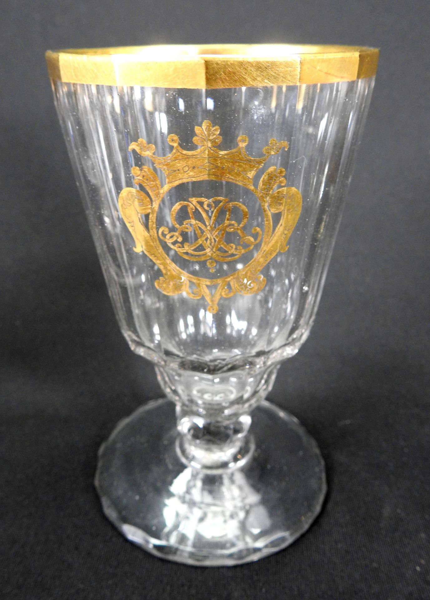 Konvolut von Gläsern Glas. Konvolut bestehend aus 5 Gläsern, darunter 2 Becher aus d - Image 2 of 10