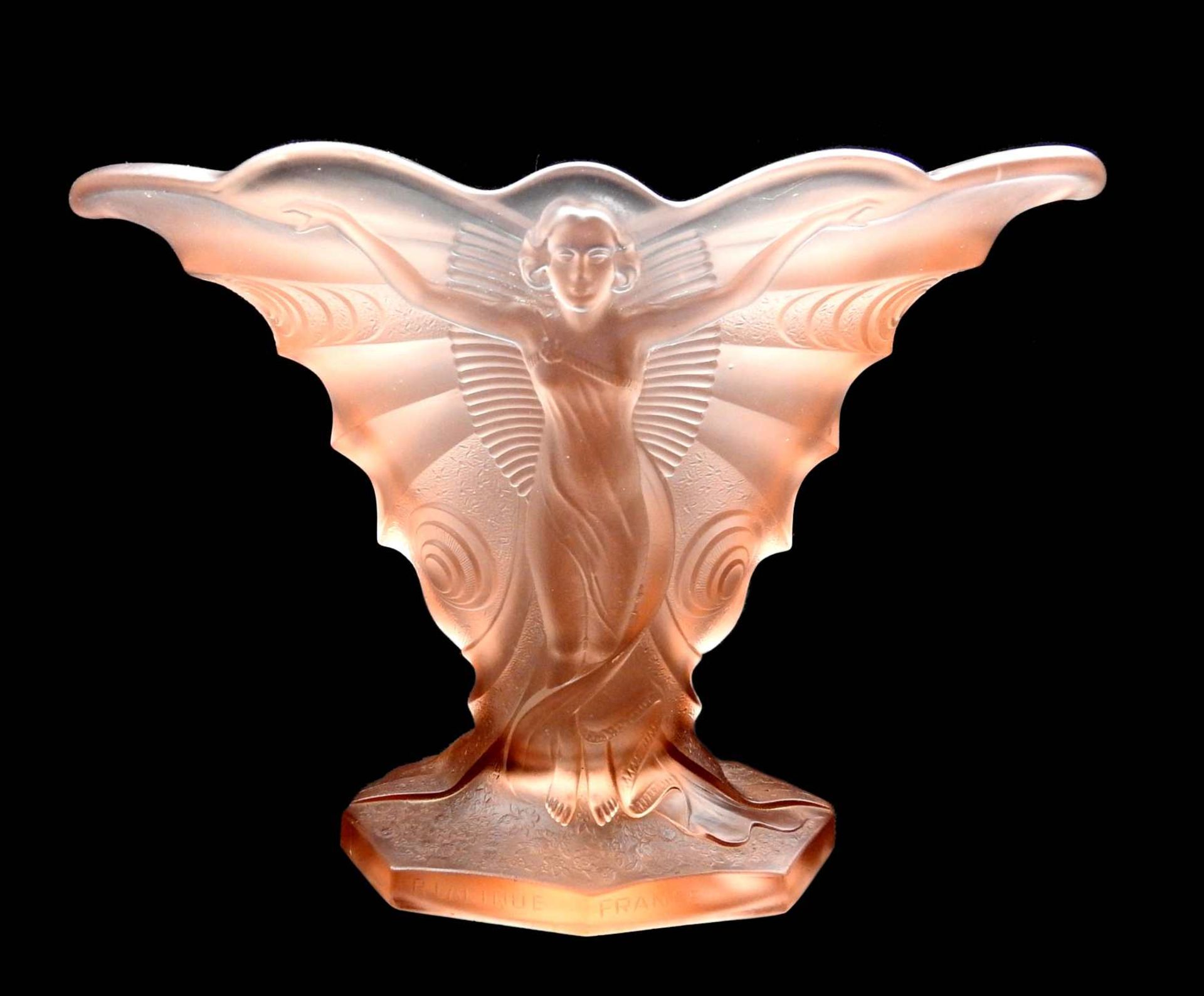 Wohl René Jules Lalique, 1860 Champagne - 1945 Paris Rosafarbenes Glas im Model geformt. S