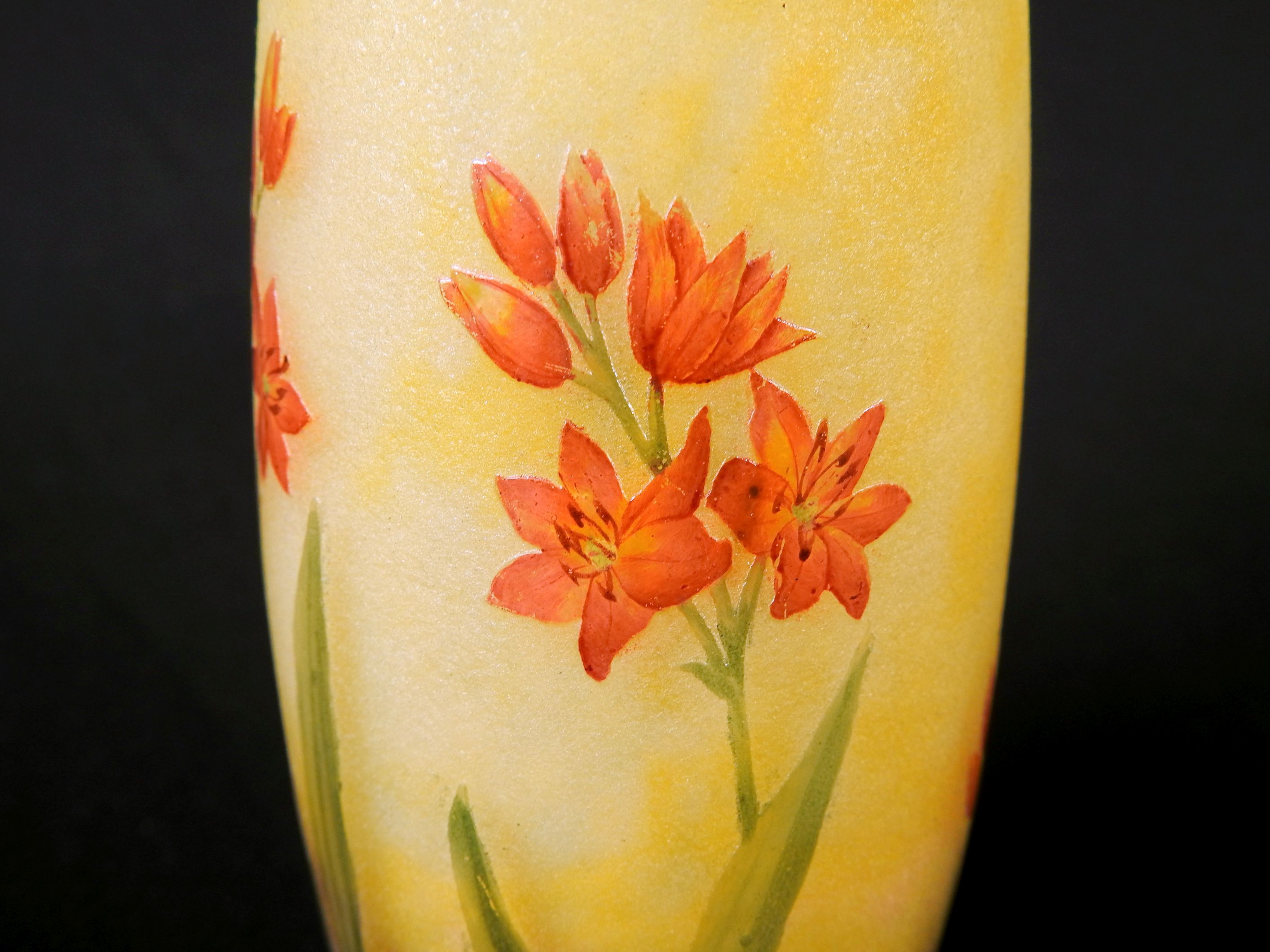 Daum, Paar Jugendstil-Vasen Walzenförmiges, mehrfach überfangenes Glas, mit farbigen - Image 4 of 9
