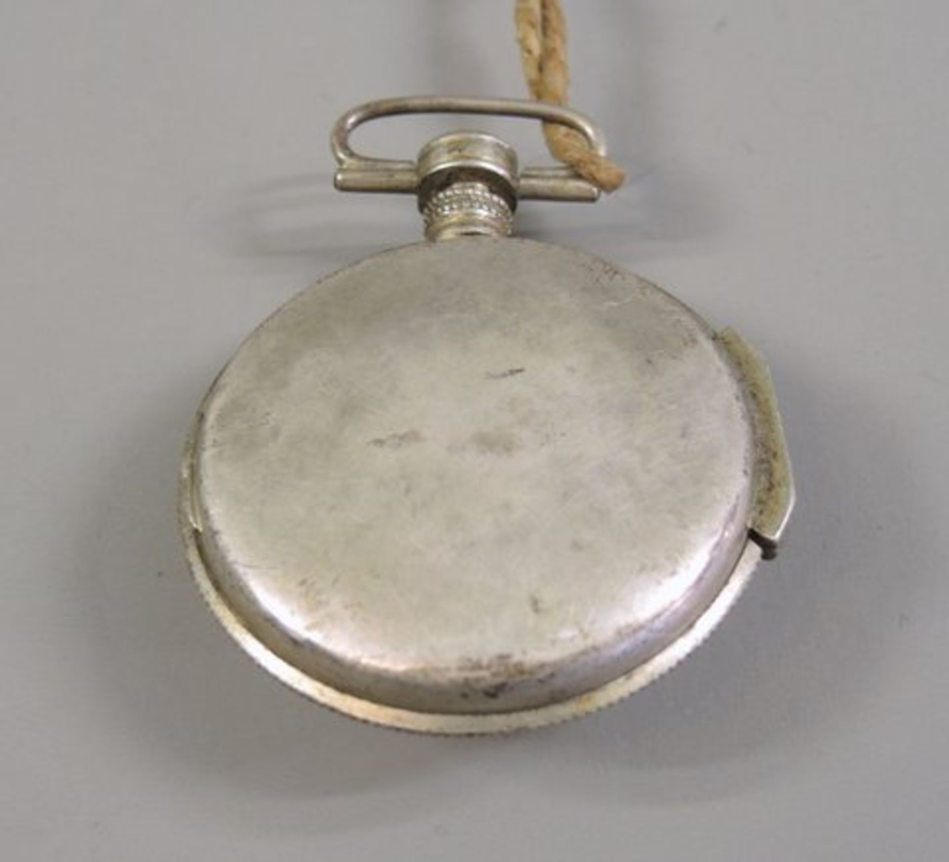 Vaucher, Spindeltaschenuhr Wohl Silber mit Metall- Repousseübergehäuse. Antike Spind - Bild 2 aus 9