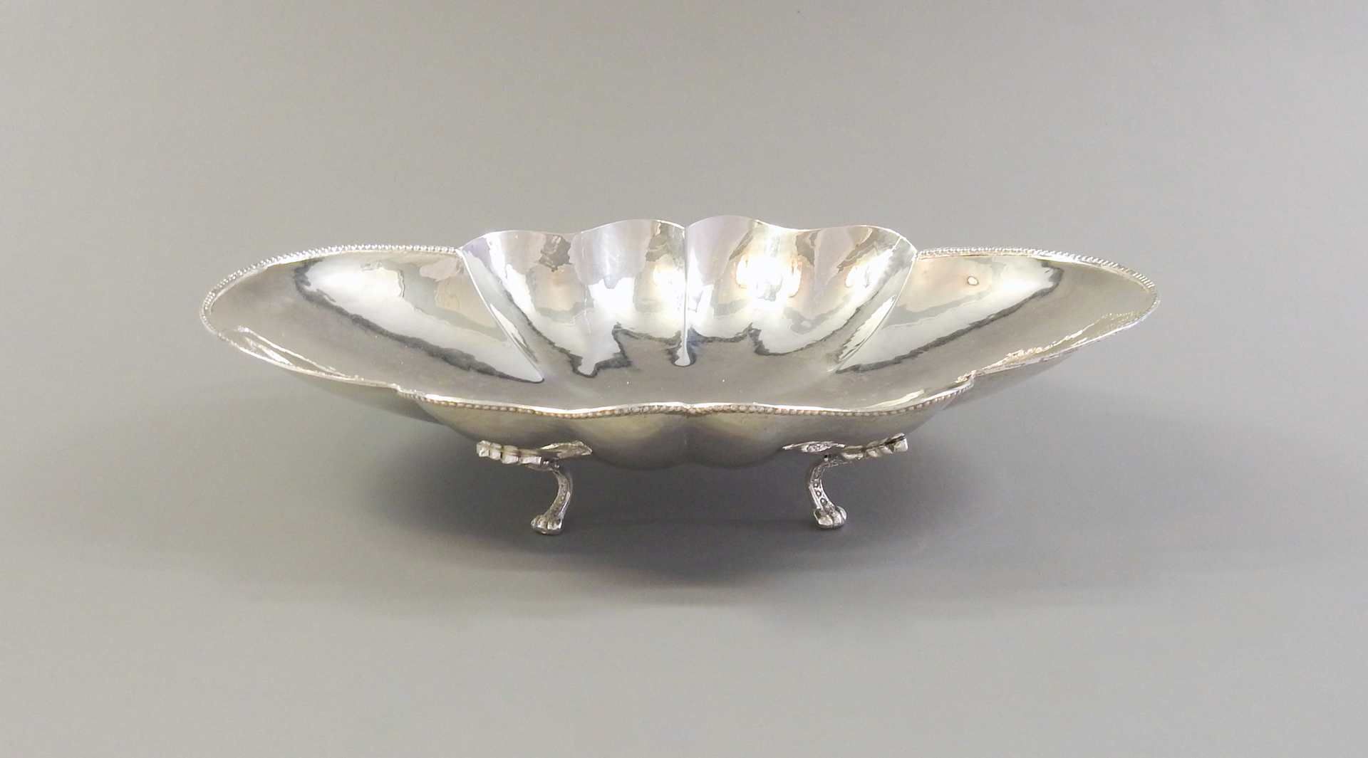 Elegante Anbietschale Silber 800, am unteren Rand mit Feingehaltsstempel und italienis - Bild 5 aus 5