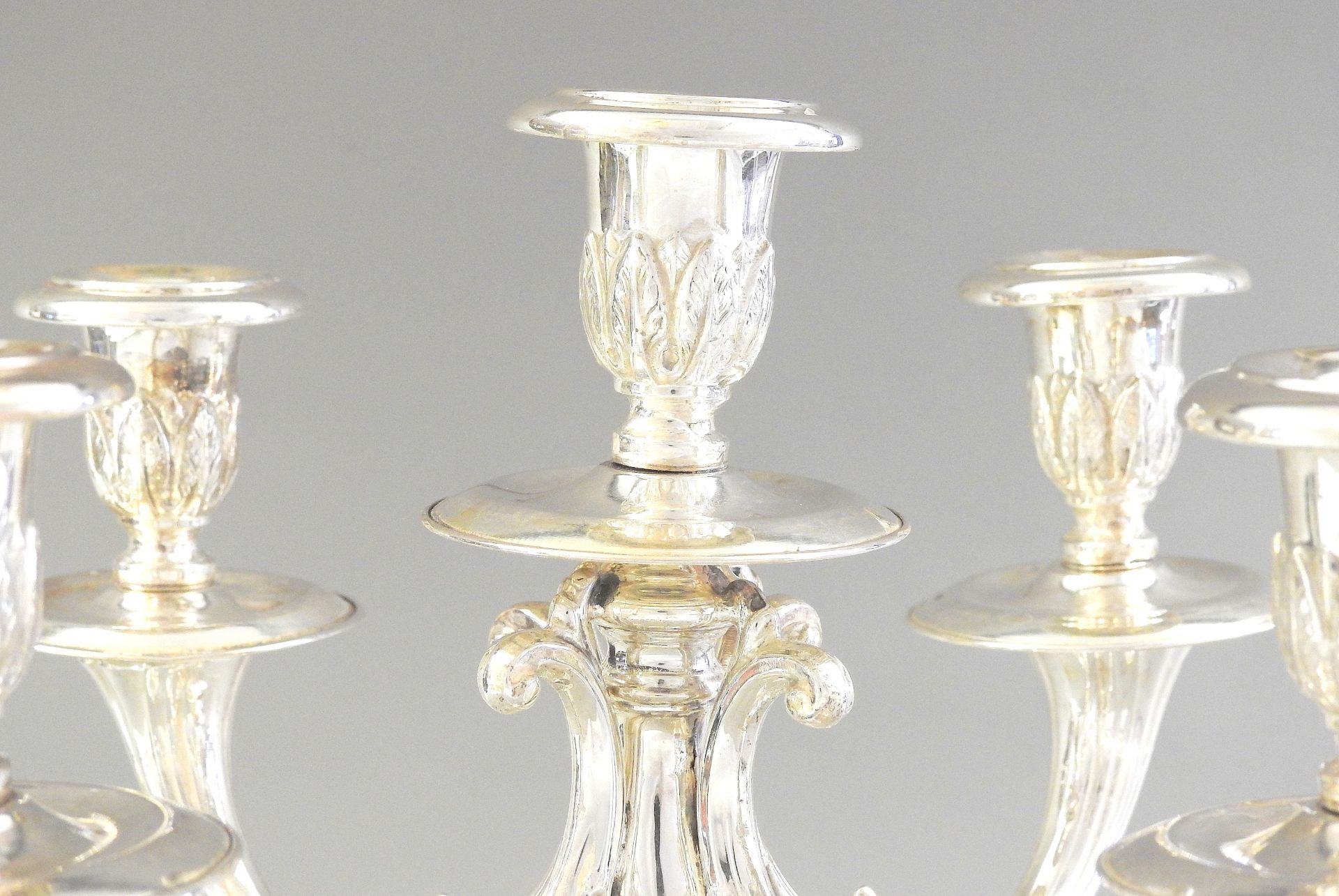 Außergewöhnlicher großer Kerzenständer Silber 800, am Boden mit Feingehaltsstempel - Bild 4 aus 4