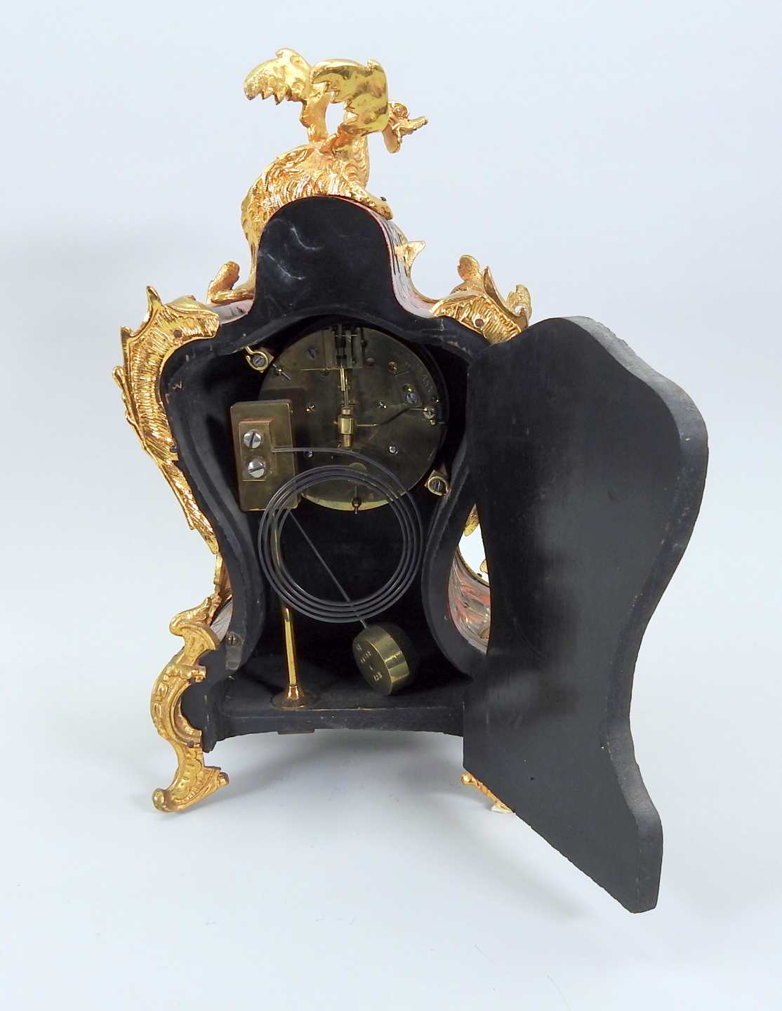 Feine französische Uhr Feine französische Uhr, Bronze-Ormolu mit Schlagwerk. Im unte - Image 2 of 2