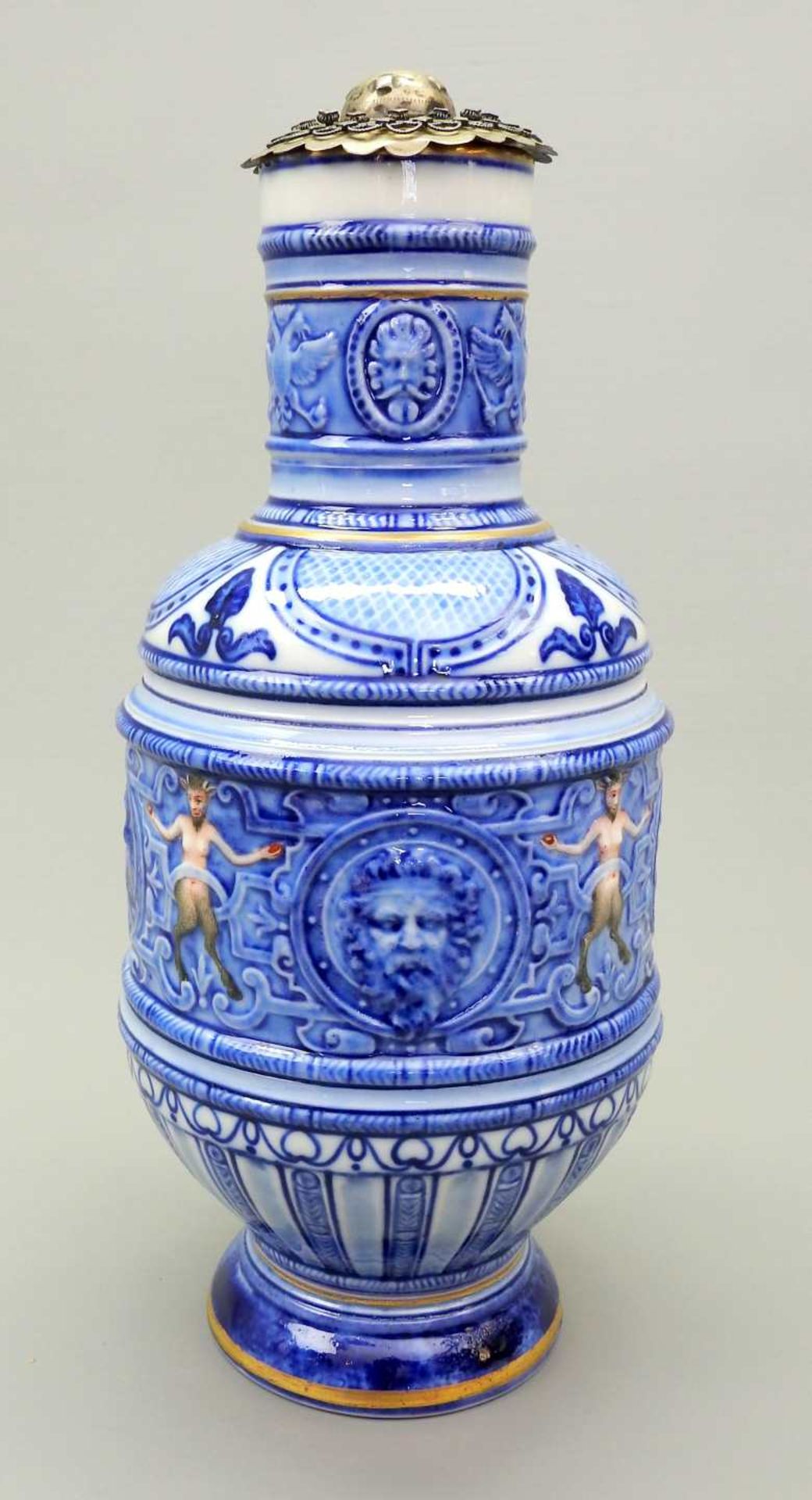 KPM, Historismuskanne Porzellan, am Boden mit unterglasurblauer Zeptermarke versehen. - Image 4 of 9